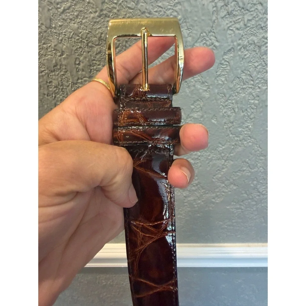 Vintage Brown Croc Embossed Bonded Leather Belt Gold Buckle Made in USA 36/90